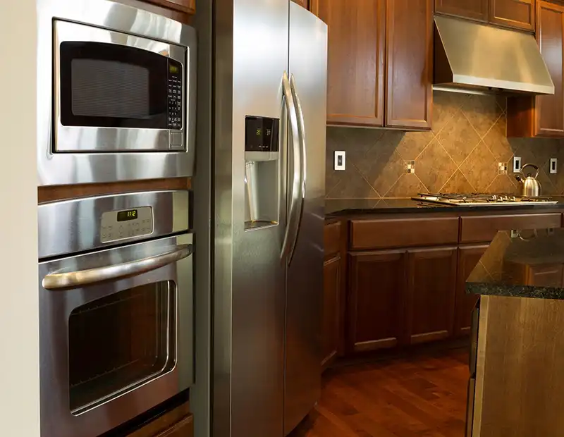 Refrigerator and stacked oven